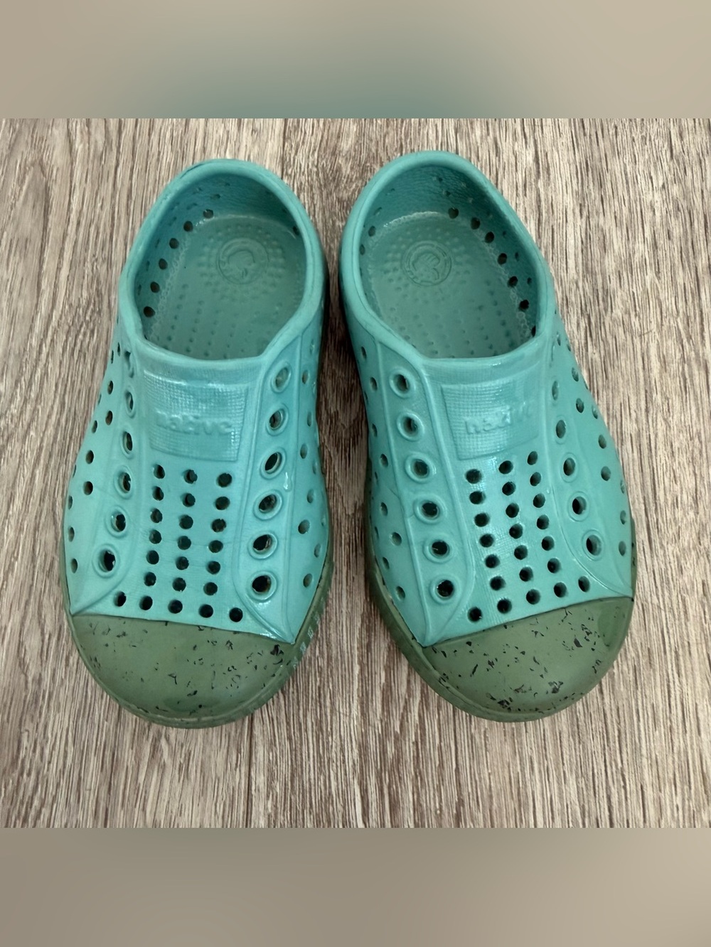Native water beach shoes kids size C6